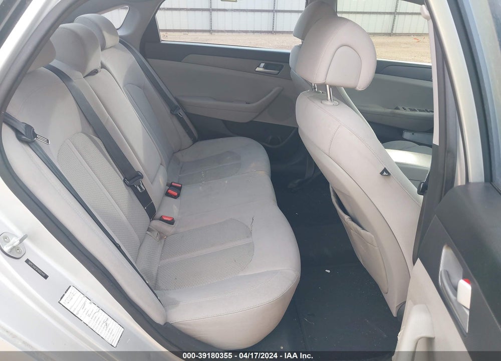 2015 HYUNDAI SONATA SE VIN: 5NPE24AF5FH002445