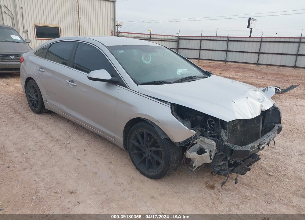 2015 HYUNDAI SONATA SE VIN: 5NPE24AF5FH002445