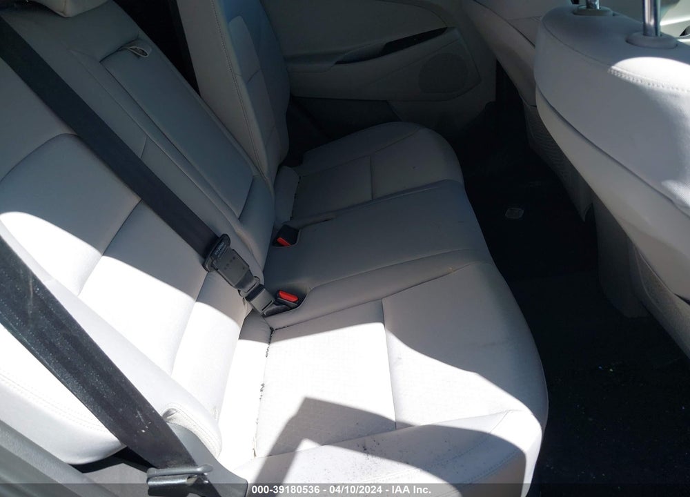 2017 HYUNDAI TUCSON SE VIN: KM8J23A44HU454821