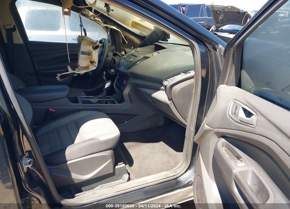 2018 FORD ESCAPE S VIN: 1FMCU0F72JUD36650