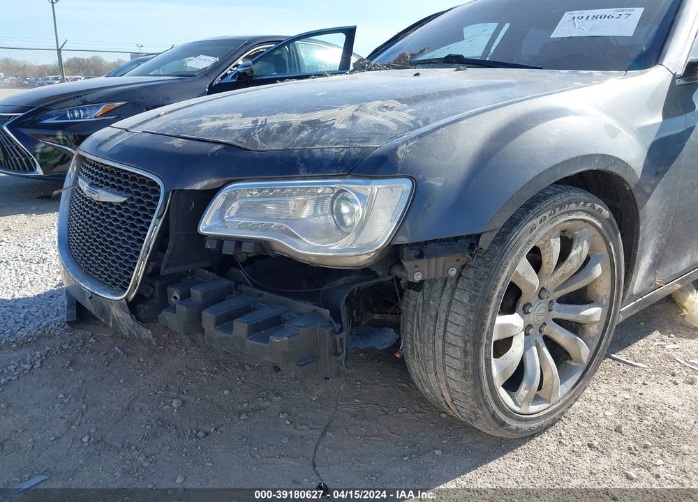 2019 CHRYSLER 300 LIMITED VIN: 2C3CCAEG8KH555703