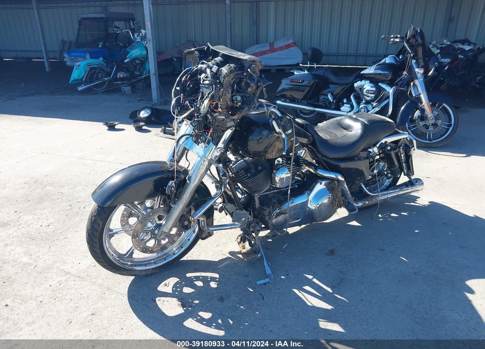 2008 HARLEY-DAVIDSON FLHX VIN: 1HD1KB4188Y647013