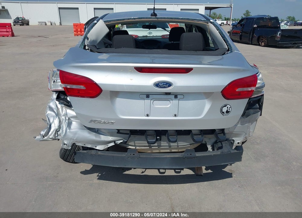 2017 FORD FOCUS S VIN: 1FADP3E24HL318812