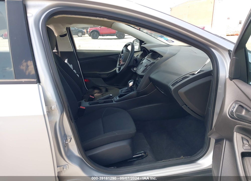 2017 FORD FOCUS S VIN: 1FADP3E24HL318812