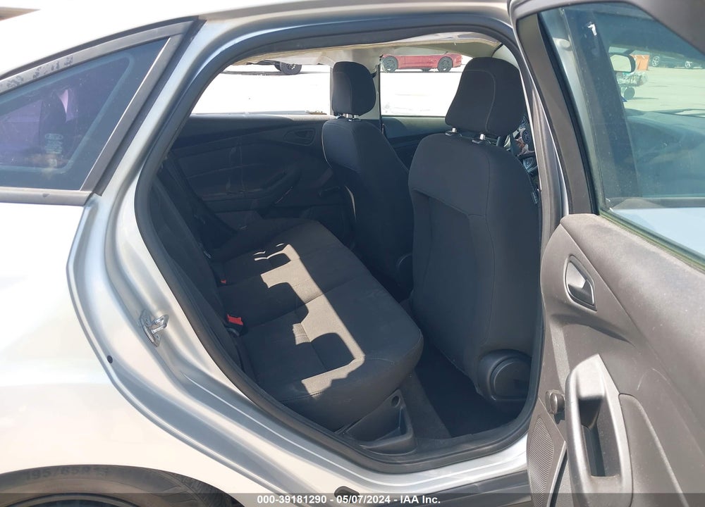 2017 FORD FOCUS S VIN: 1FADP3E24HL318812