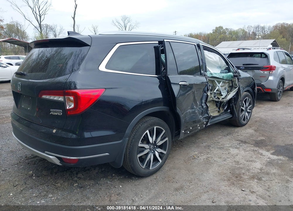 2022 HONDA PILOT AWD TOURING 7 PASSENGER VIN: 5FNYF6H61NB017623