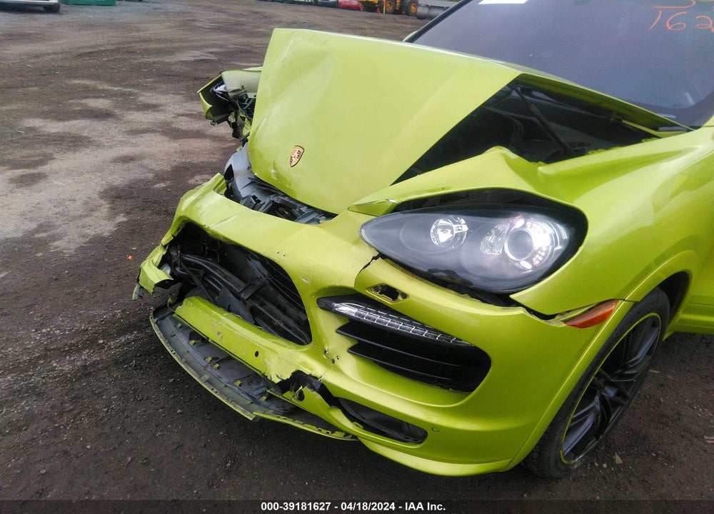 2014 PORSCHE CAYENNE GTS VIN: WP1AD2A24ELA70495