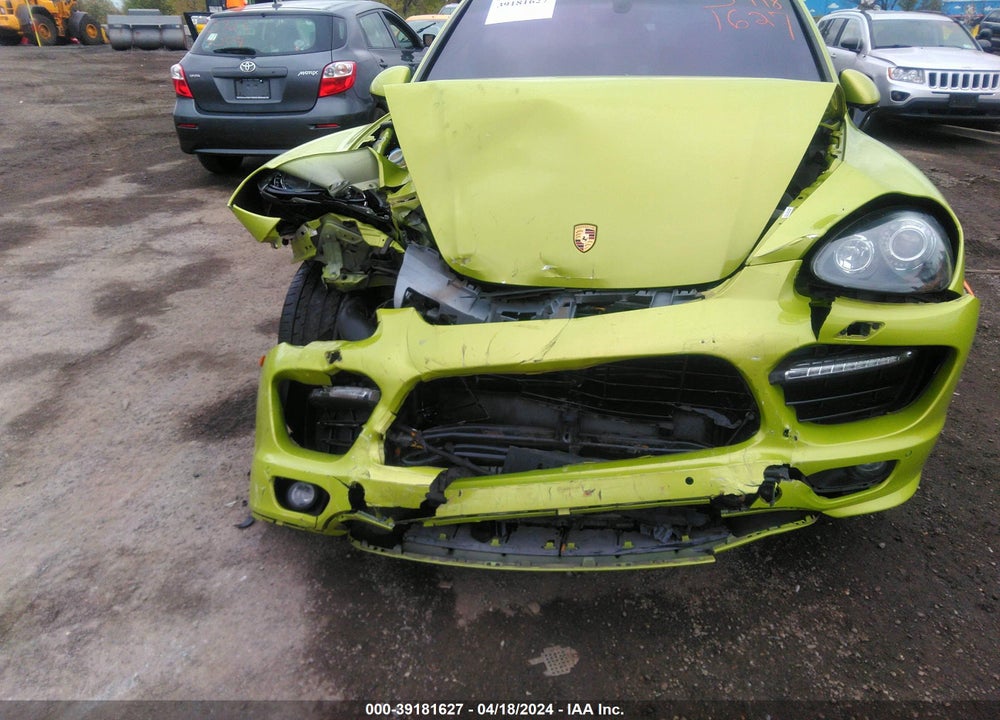 2014 PORSCHE CAYENNE GTS VIN: WP1AD2A24ELA70495