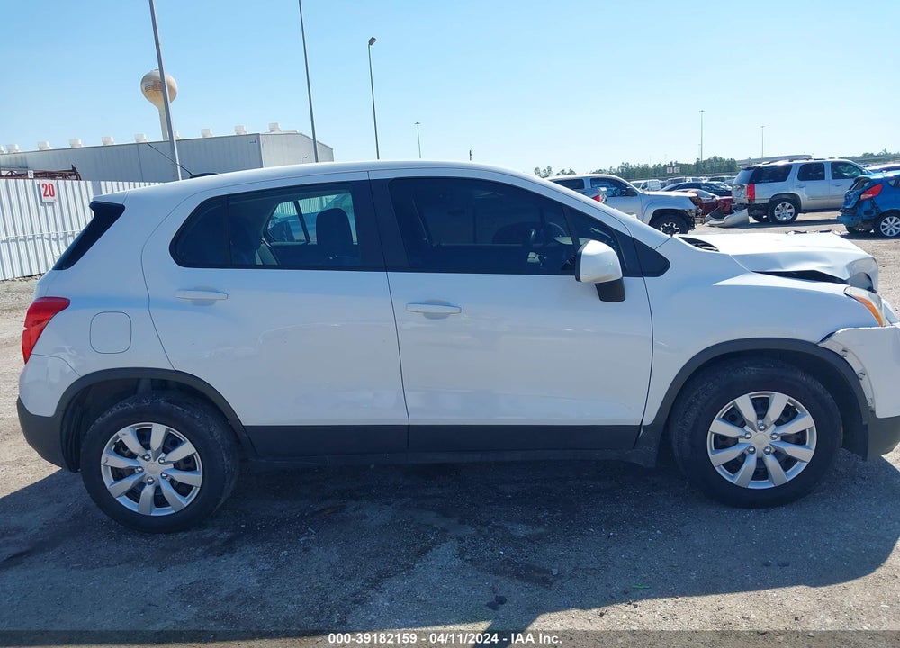 2015 CHEVROLET TRAX 1LS VIN: 3GNCJKSB8FL245569