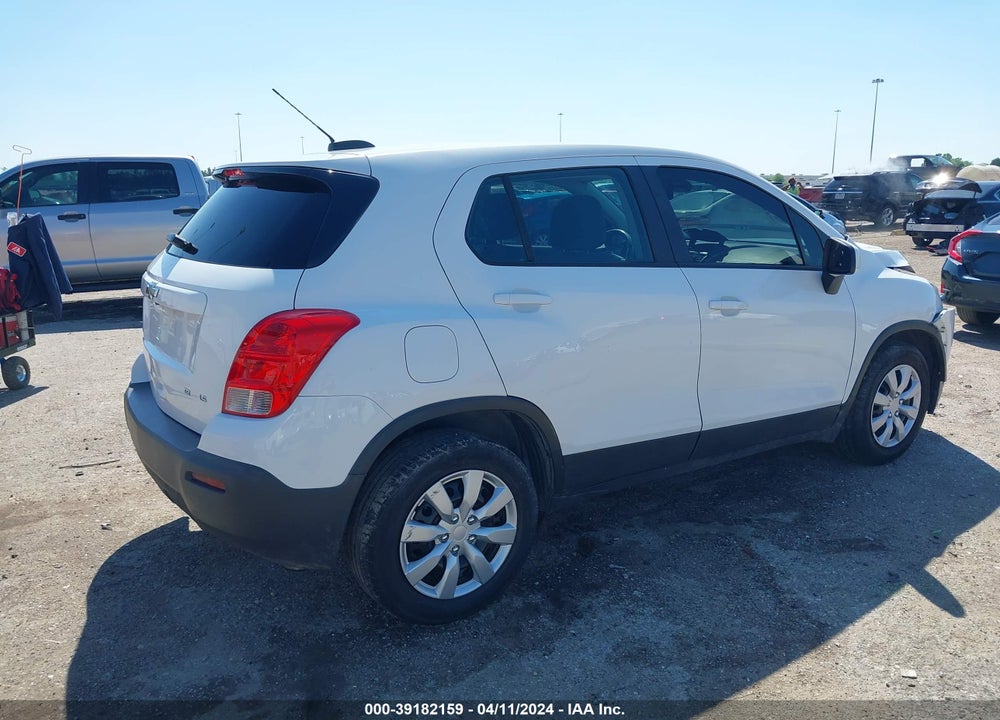 2015 CHEVROLET TRAX 1LS VIN: 3GNCJKSB8FL245569