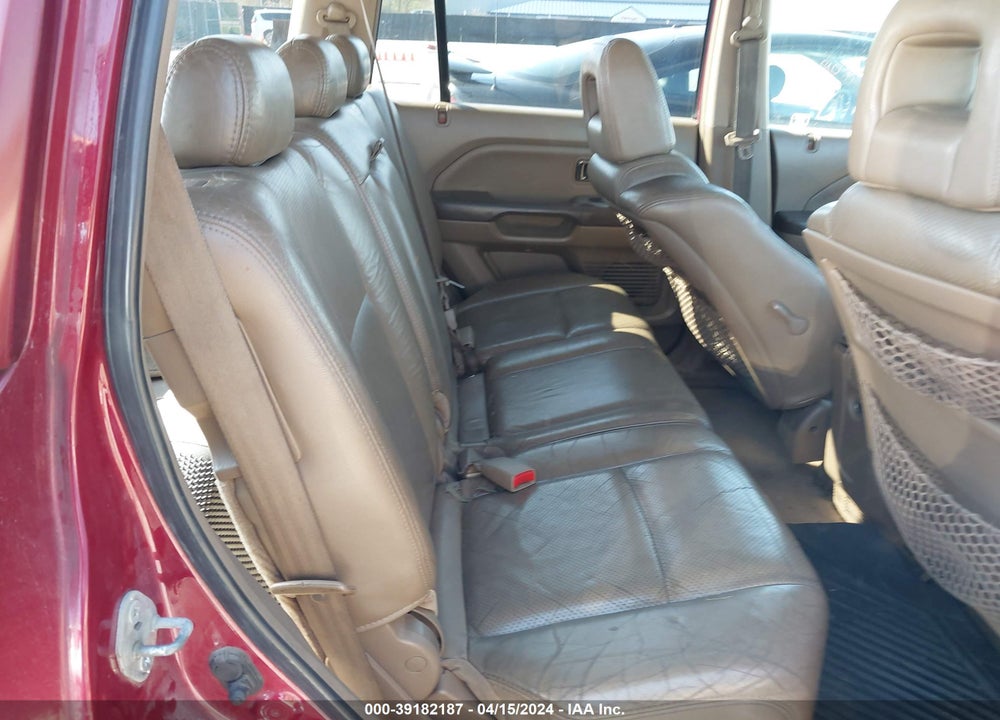 2004 HONDA PILOT EX-L VIN: 2HKYF185X4H619737