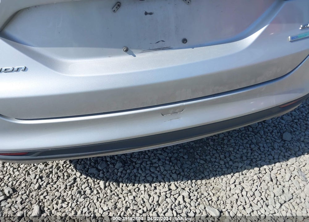 2015 FORD FUSION SE VIN: 1FA6P0HD2F5127301