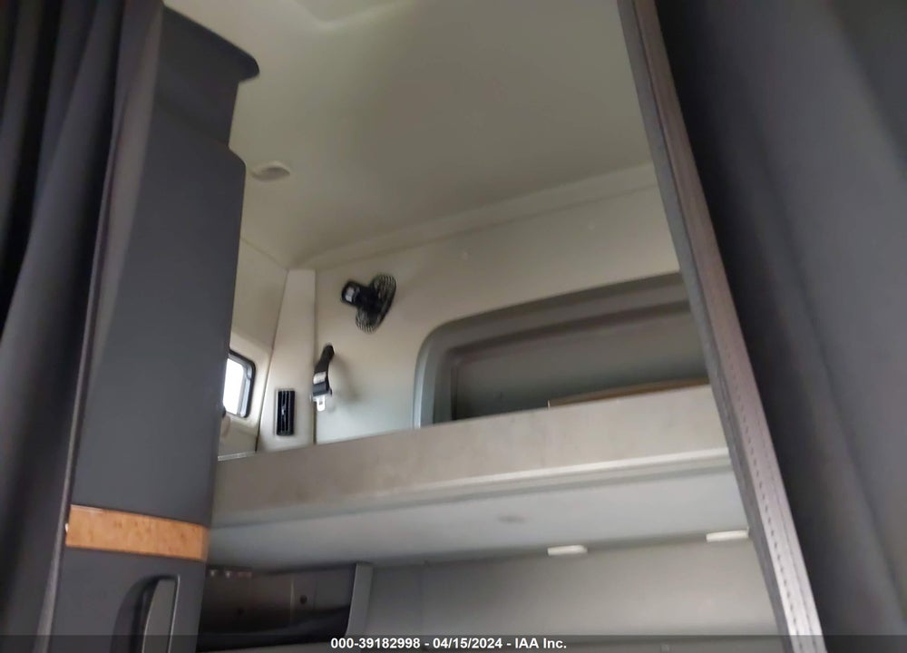 2017 INTERNATIONAL PROSTAR VIN: 3HSDJAPR1HN411877