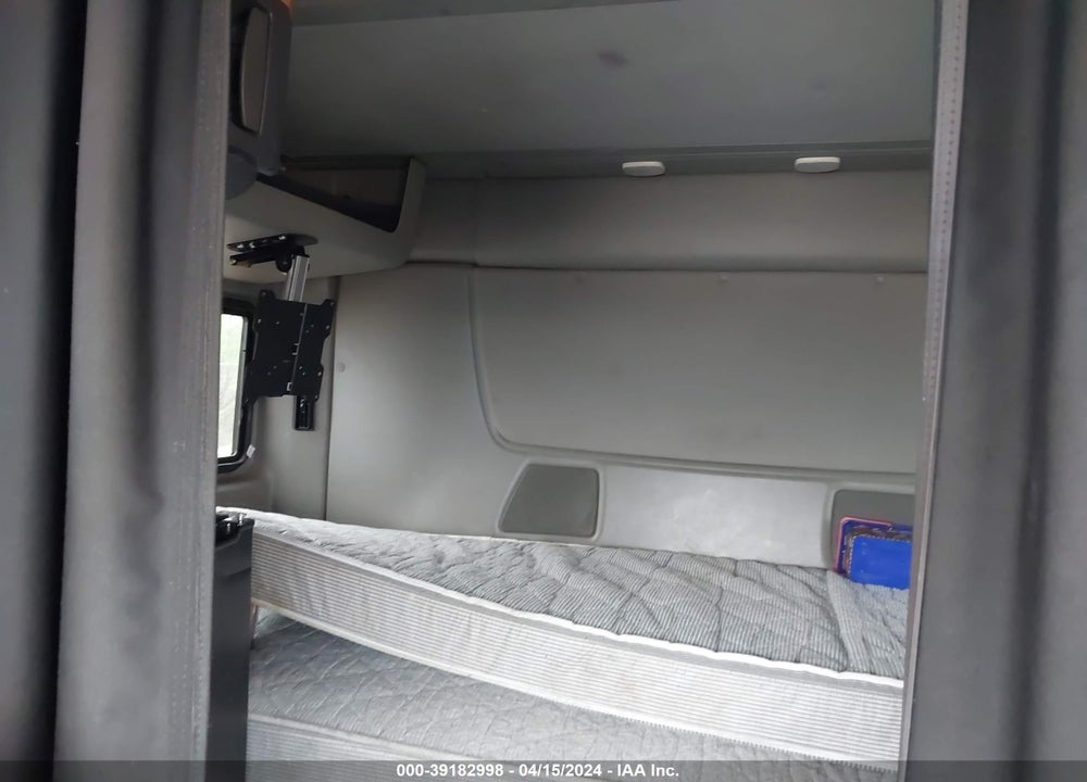 2017 INTERNATIONAL PROSTAR VIN: 3HSDJAPR1HN411877