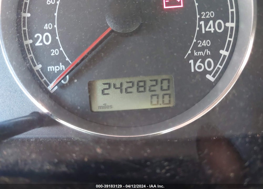 2003 VOLKSWAGEN PASSAT GLX VIN: WVWYH63B13E162206