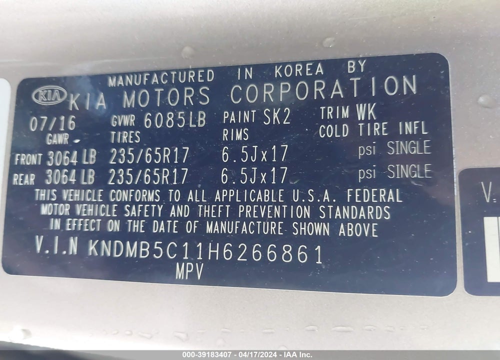 2017 KIA SEDONA LX VIN: KNDMB5C11H6266861