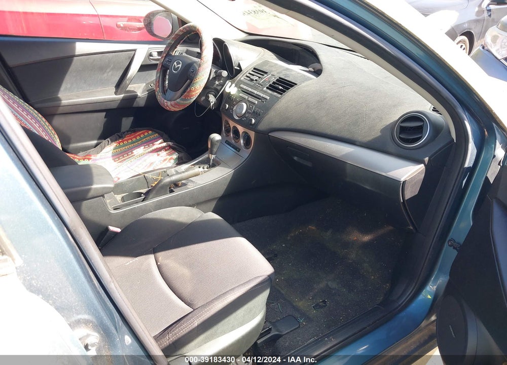 2011 MAZDA 3 S SPORT VIN: JM1BL1K5XB1447043