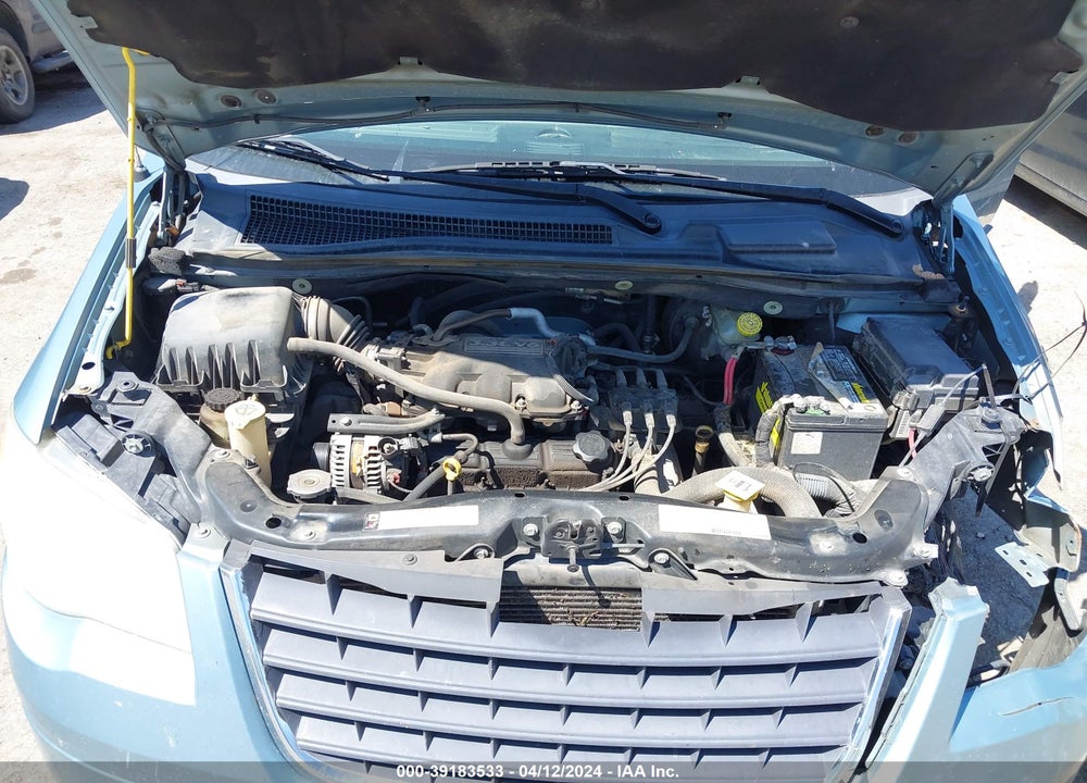 2008 CHRYSLER TOWN & COUNTRY LX VIN: 2A8HR44H08R142374