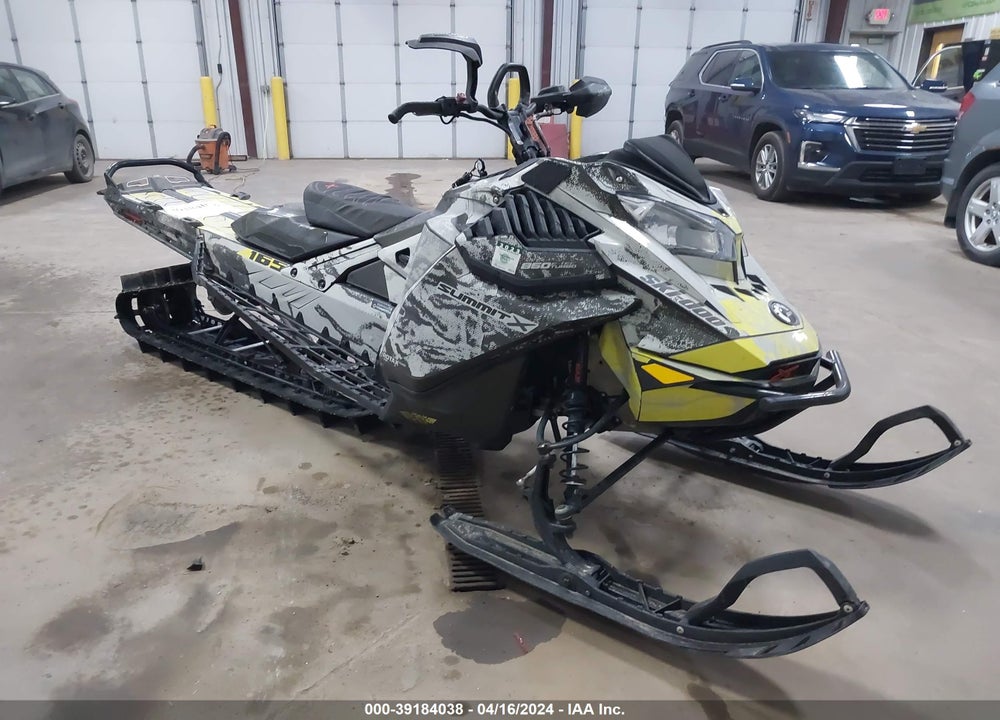 2022 SKI DOO SUMMIT X 850 VIN: 2BPSTJNAXNV000969