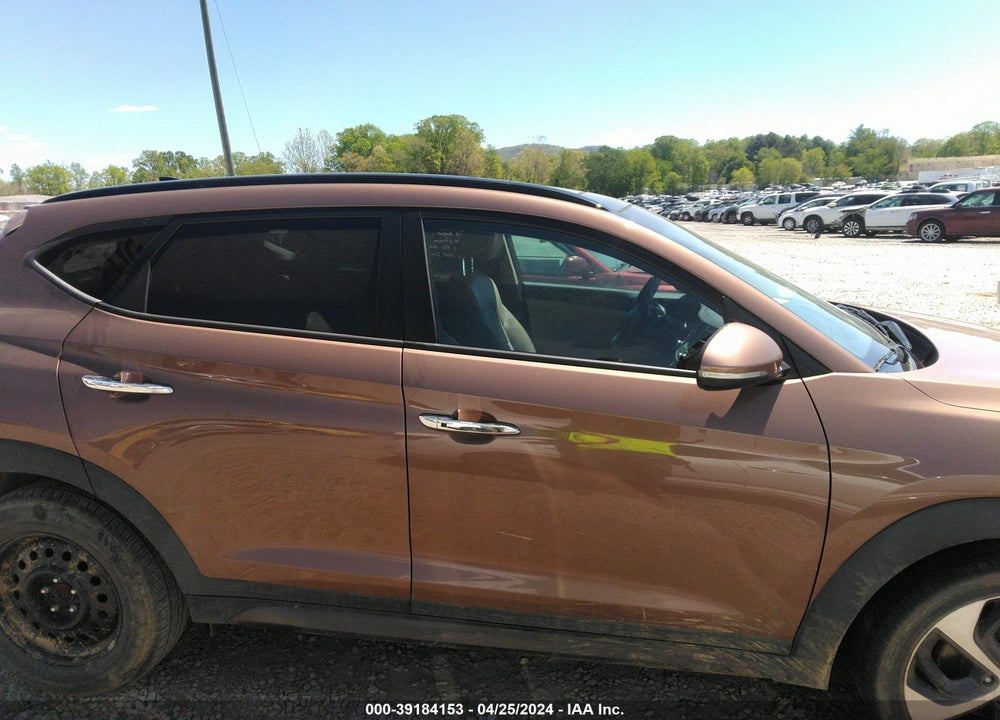2016 HYUNDAI TUCSON LIMITED VIN: KM8J33A25GU024936