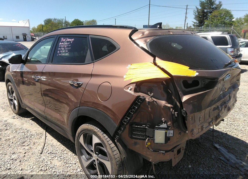 2016 HYUNDAI TUCSON LIMITED VIN: KM8J33A25GU024936
