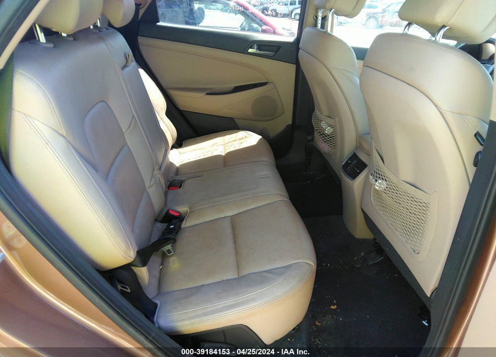 2016 HYUNDAI TUCSON LIMITED VIN: KM8J33A25GU024936