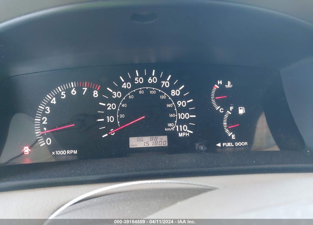 2005 TOYOTA COROLLA LE VIN: JTDBR32E050055631
