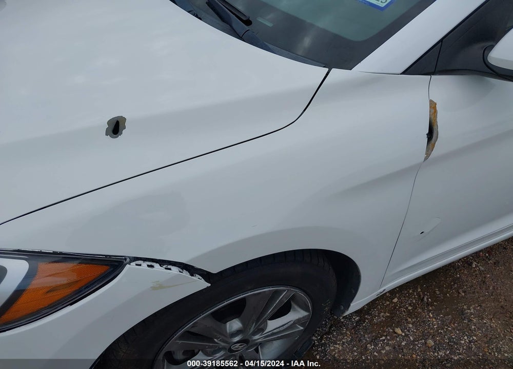 2018 HYUNDAI ELANTRA SEL VIN: 5NPD84LF9JH241187