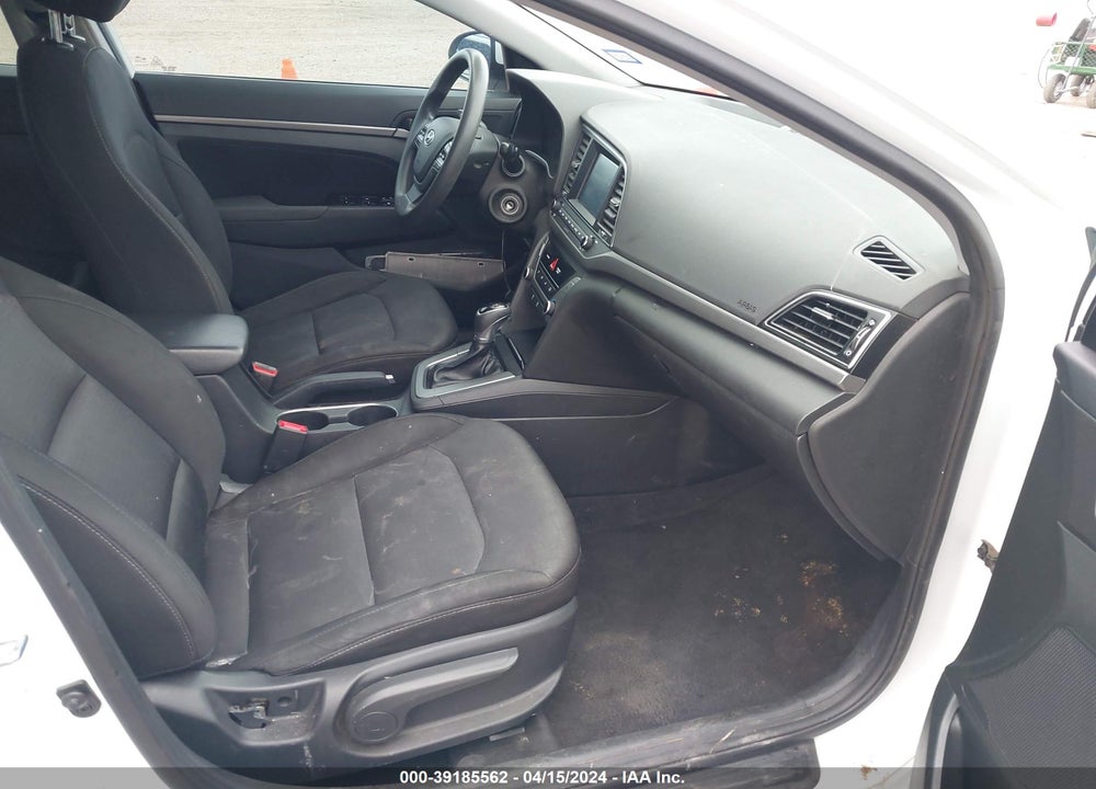 2018 HYUNDAI ELANTRA SEL VIN: 5NPD84LF9JH241187