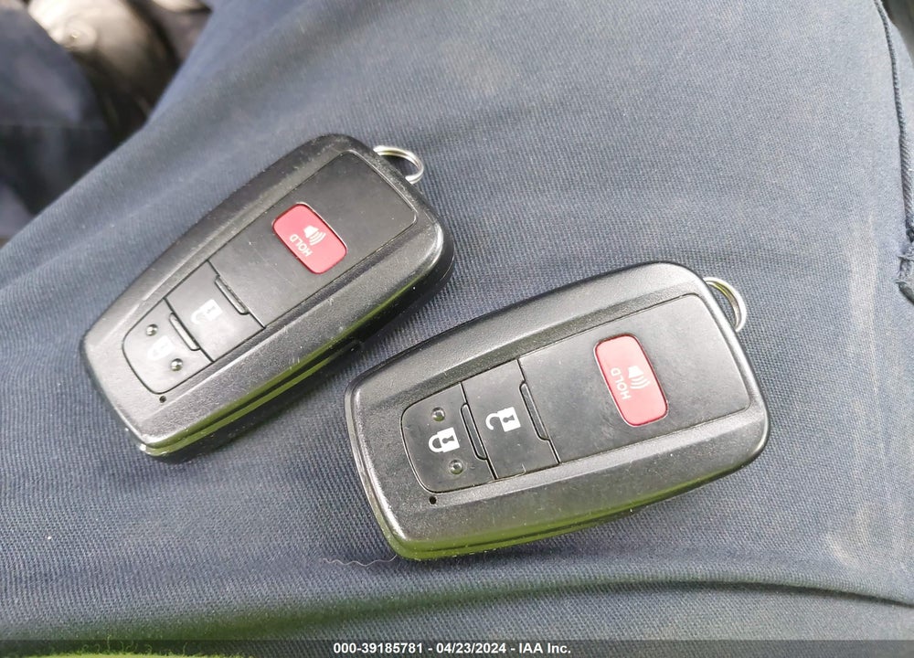 2022 TOYOTA PRIUS LE VIN: JTDKAMFU1N3181901