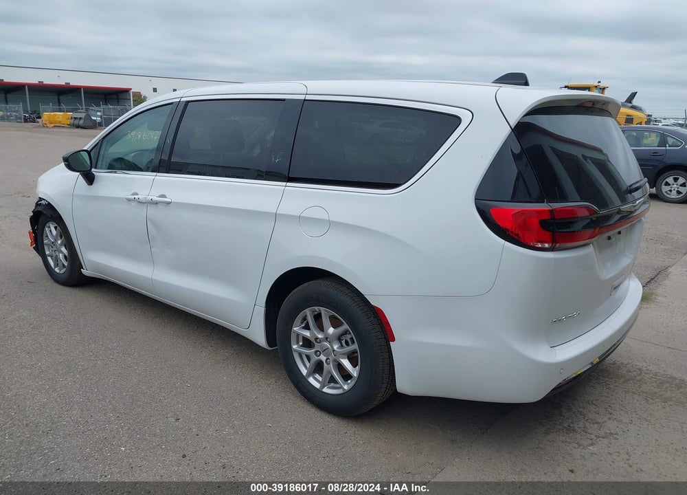 2024 CHRYSLER PACIFICA TOURING L VIN: 2C4RC1BG4RR116352