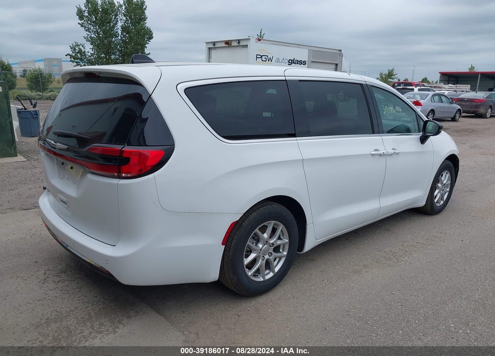 2024 CHRYSLER PACIFICA TOURING L VIN: 2C4RC1BG4RR116352