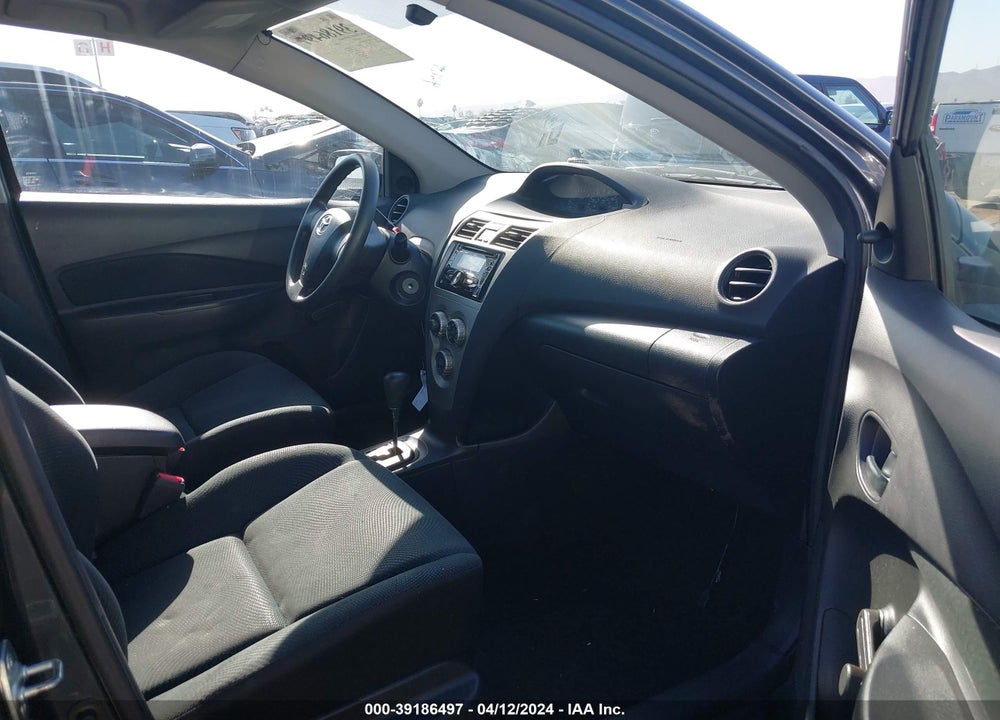 2009 TOYOTA YARIS VIN: JTDBT903894059642