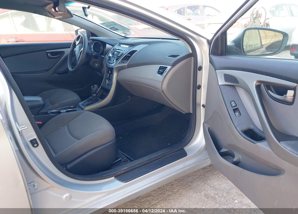 2014 HYUNDAI ELANTRA SE VIN: KMHDH4AE1EU188714