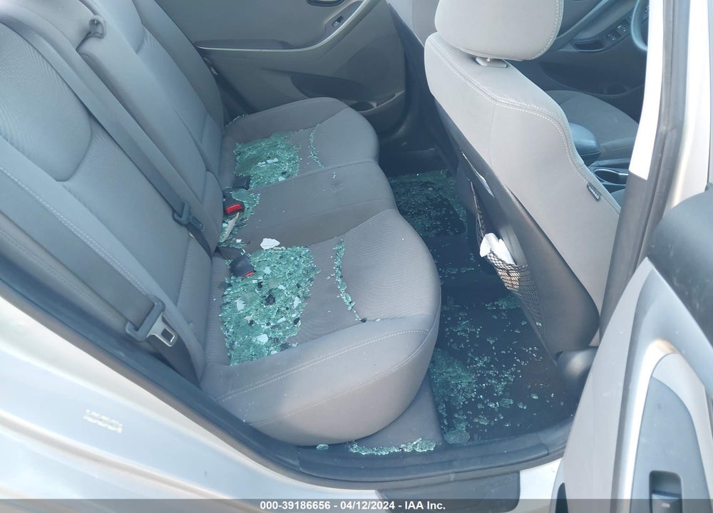 2014 HYUNDAI ELANTRA SE VIN: KMHDH4AE1EU188714