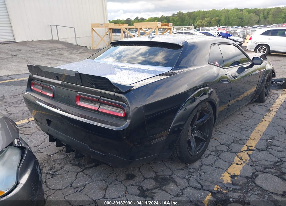 2017 DODGE CHALLENGER 392 HEMI SCAT PACK SHAKER VIN: 2C3CDZFJ7HH624489