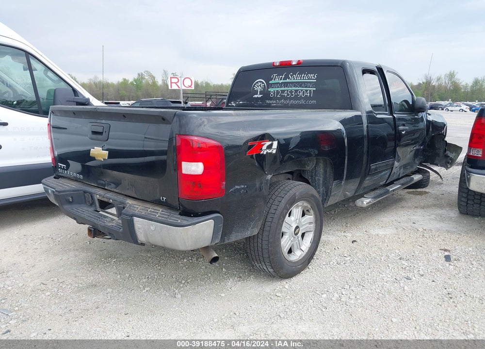 2013 CHEVROLET SILVERADO 1500 LT VIN: 1GCRKSE78DZ326326