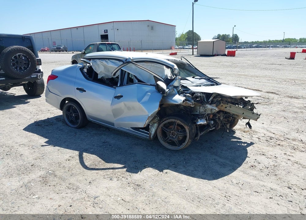 2019 NISSAN VERSA 1.6 S+ VIN: 3N1CN7AP8KL822069