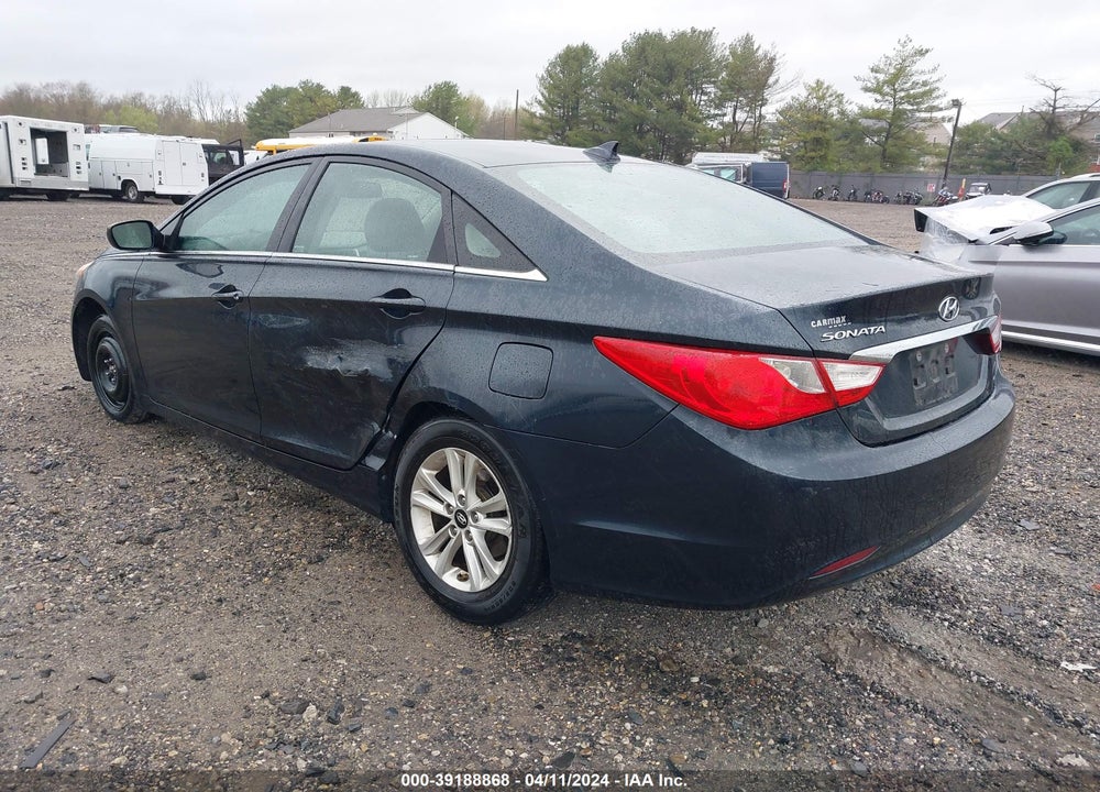 2013 HYUNDAI SONATA GLS VIN: 5NPEB4AC1DH640842