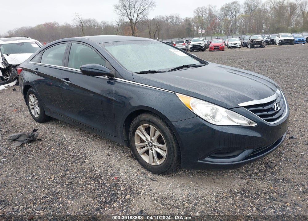 2013 HYUNDAI SONATA GLS VIN: 5NPEB4AC1DH640842