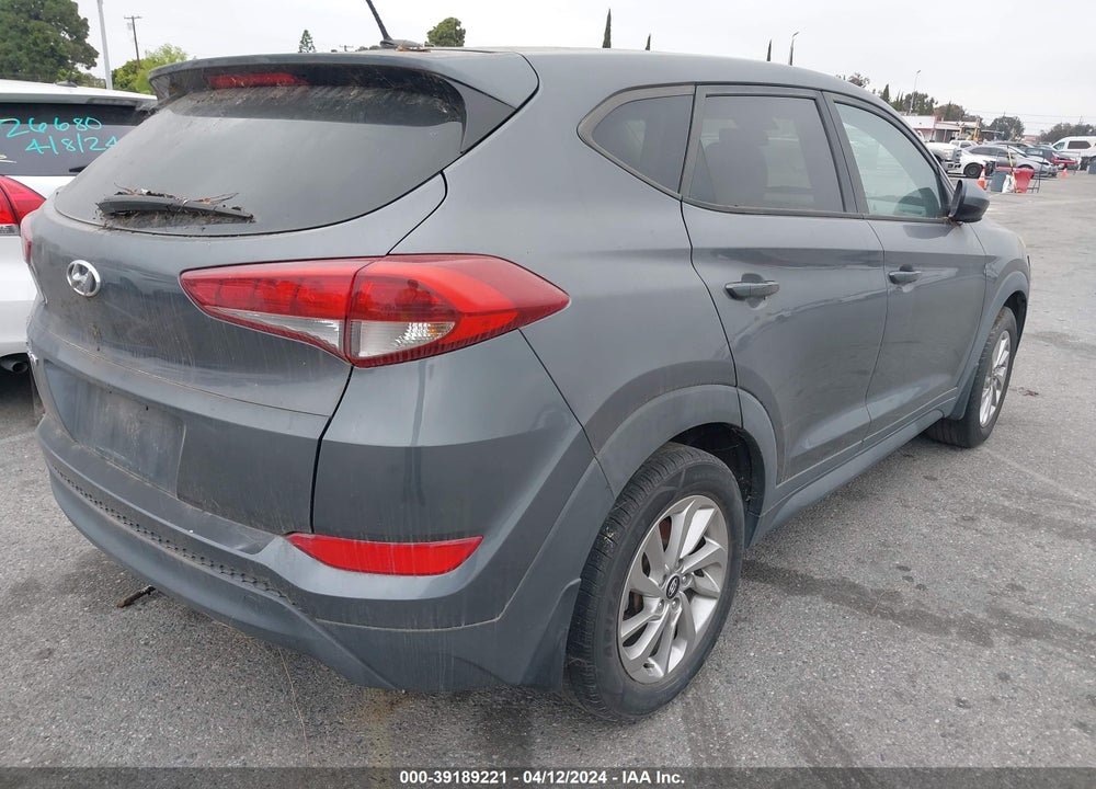 2016 HYUNDAI TUCSON SE VIN: KM8J23A48GU074315