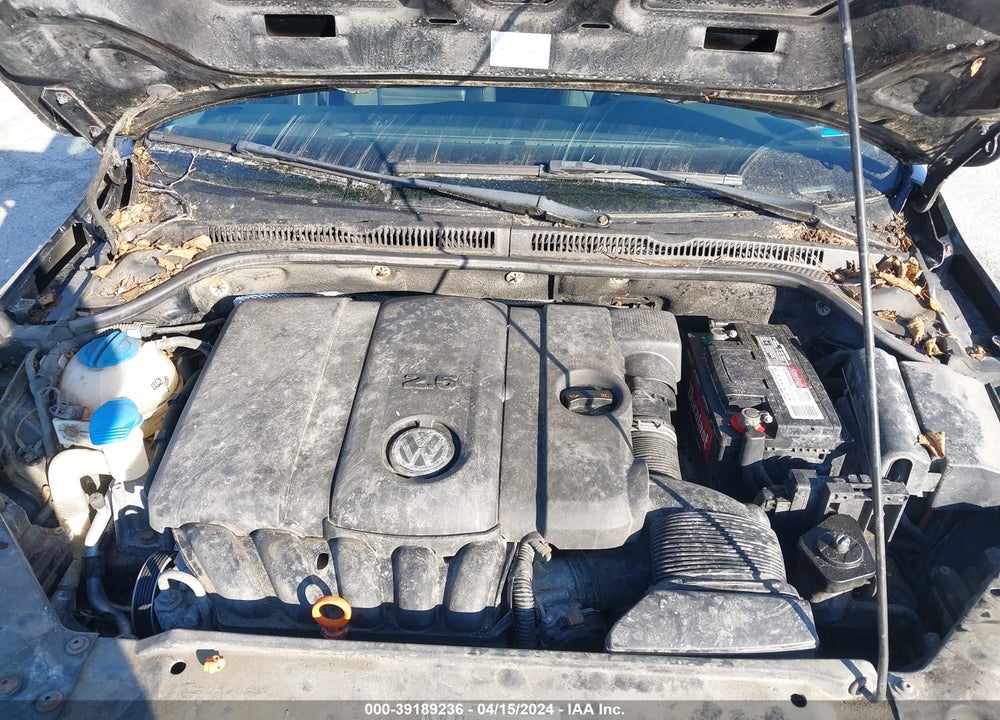 2011 VOLKSWAGEN JETTA 2.5L SE VIN: 3VWDZ7AJ7BM320579