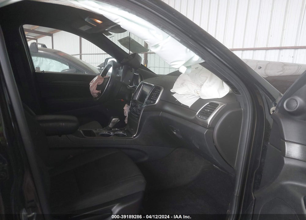 2018 CHEROKEE JEEP GRAND  LAREDO E 4X2 VIN: 1C4RJEAGXJC429336