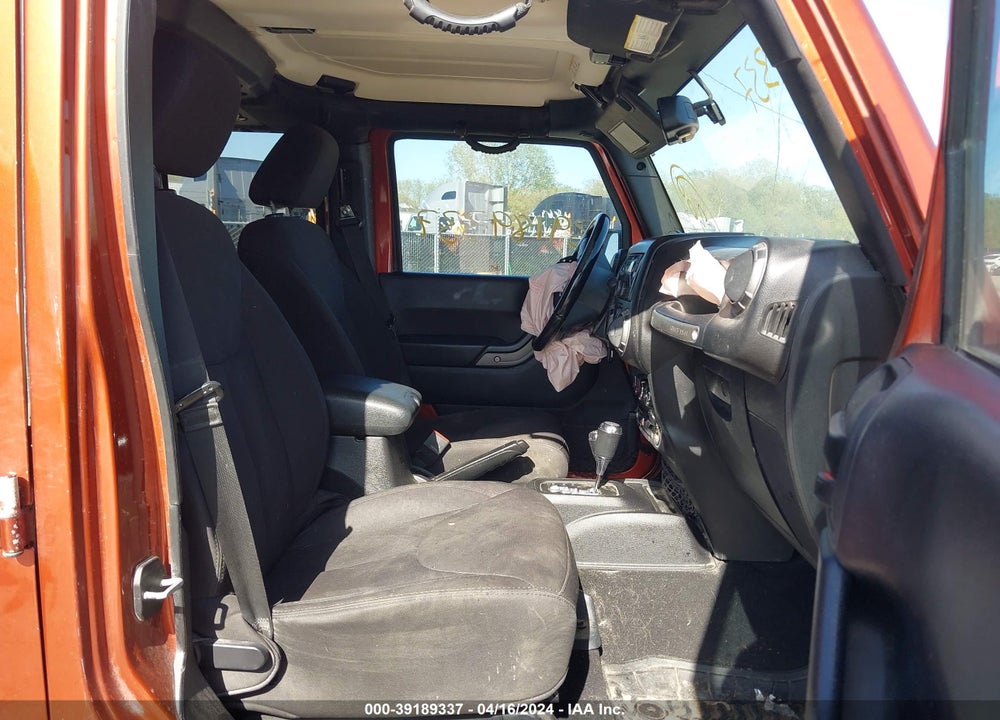 2014 JEEP WRANGLER UNLIMITED SPORT VIN: 1C4BJWDG6EL250865