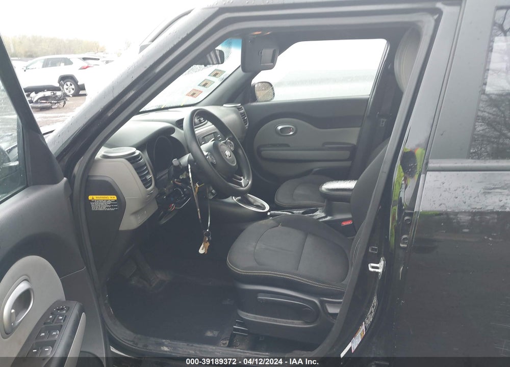 2016 KIA SOUL VIN: KNDJP3A52G7402132