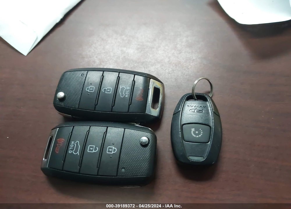 2016 KIA SOUL VIN: KNDJP3A52G7402132