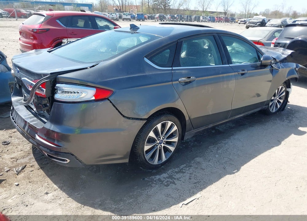 2019 FORD FUSION SE VIN: 3FA6P0T92KR260635