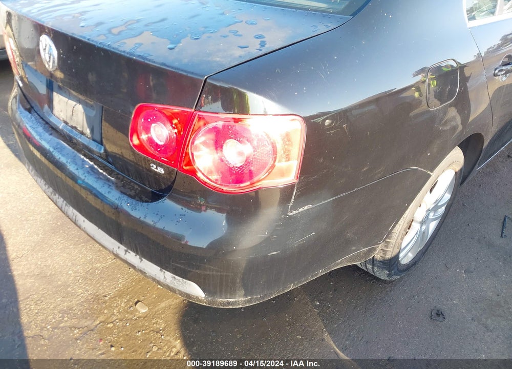 2007 VOLKSWAGEN JETTA 2.5 VIN: 3VWSG71K07M024557