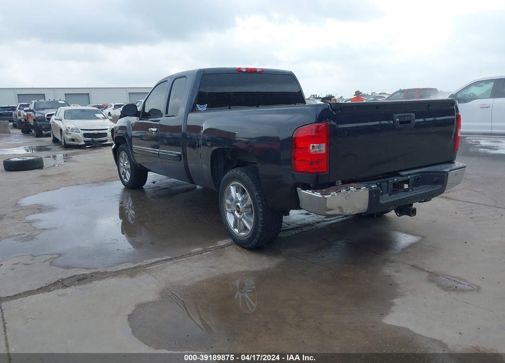 2013 CHEVROLET SILVERADO 1500 LT VIN: 1GCRCSE03DZ218129