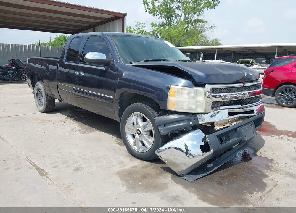 2013 CHEVROLET SILVERADO 1500 LT VIN: 1GCRCSE03DZ218129